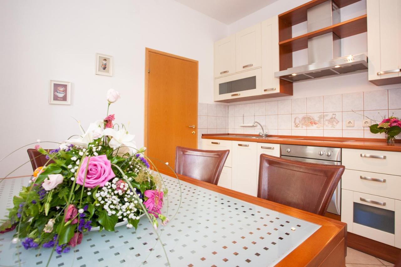 Apartments Dino Krk Town Luaran gambar