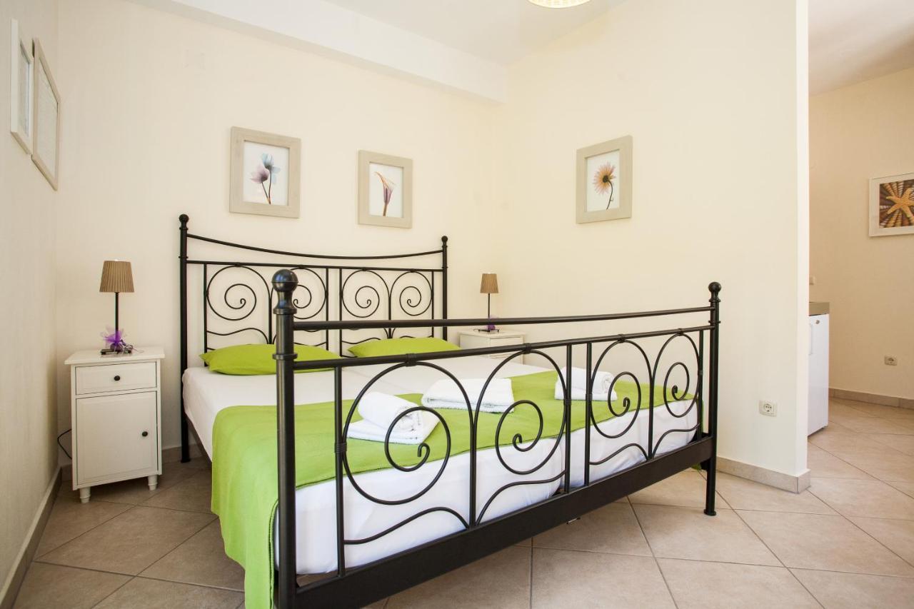 Apartments Dino Krk Town Luaran gambar