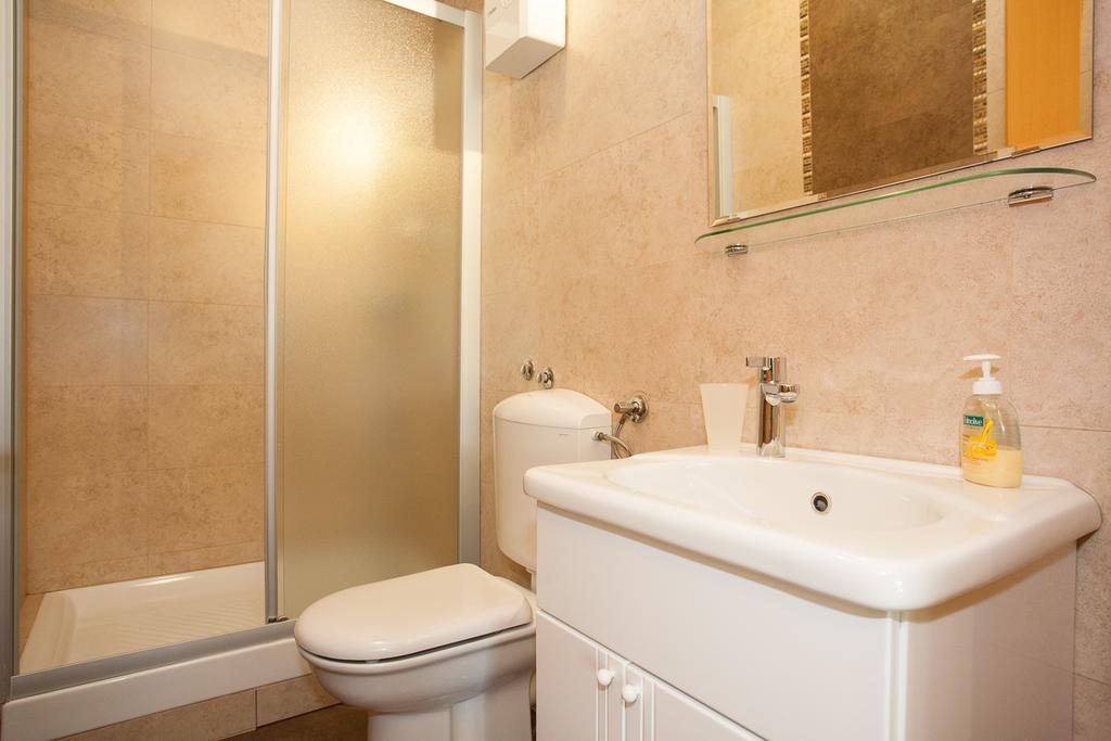 Apartments Dino Krk Town Luaran gambar
